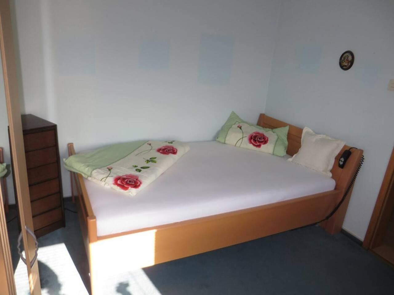 Entire House, Quiet City Location, Garden, Parking بيليفيلد المظهر الخارجي الصورة